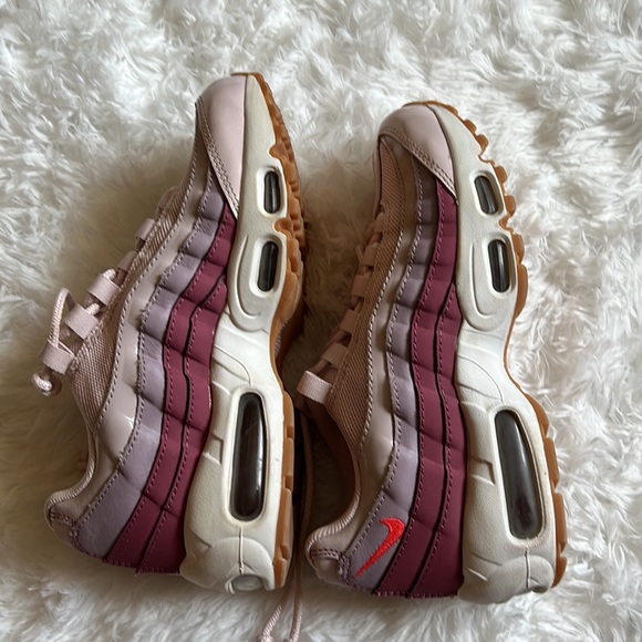 Nike Air Max 95 - Picture 3 of 4